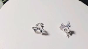Hot Girl Style Diamond Bow Zircon Earrings Female Niche Design High-End Earrings Fashion Temperament Internet Celebrity Earrings Anting-Anting