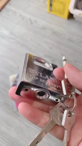 Ổ khóa chống trộm chống cắt Byland 50mm dùng để khóa cửa khóa xe thách thức cắt cưa