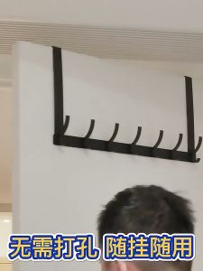 Space aluminum free punching door behind the bathroom black hook bedroom storage hanger creative telescopic storage rack