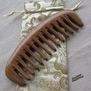 Genuine Natural Green Sandalwood Comb Whole Wood Wide Tooth Large Hair Curling Comb Massage Comb Health Care Anti-Static Hot Hair Comb