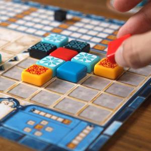 English Version of AZUL Board Game with Instruction Manual Family Fun Kids Educational Toys for 2-4 Players