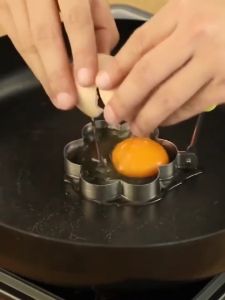 1pc Stainless Steel Egg Pancakes Eggs Goreng Telur Form Mold Fried Shaper Bake Mould Kitchen Gadgets Tools Heart Flower