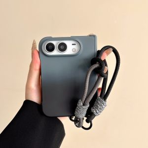 Ốp Điện Thoại Màu Chuyển Sắc Thời Trang Cho iPhone 18 Fold Có Dây Đeo Cổ Tay Vỏ Cứng PC Chống Sốc Mờ Mặt Sau Fundas