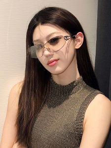 แว่นกันแดดทรงกลมสีเงินทรงหัวใจสำหรับผู้หญิง แว่นกันแดดแฟชั่นฤดูร้อนป้องกันรังสียูวี แว่นกันแดดทรงสี่เหลี่ยมสำหรับผู้หญิง