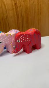 Hiasan Patung Gajah Mini: Dekorasi Unik untuk Rumah Anda