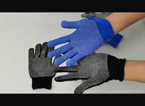 ถุงมือตุ๊กแก (ยกโหล 12คู่ ) คละสี ถุงมือทำงาน ถุงมือกันลื่น พร้อมส่งถูกและดี