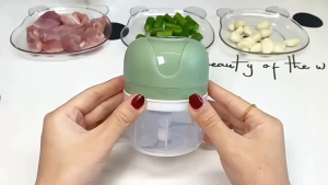 Mini Electric Garlic Chopper USB Meat Grinder Garlic Masher Machine Sturdy Durable Crushed Ginger Vegetable Crusher Kitchenware