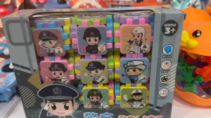 Bộ Đồ Chơi Lắp Ghép Hình Nhân Vật Cảnh Sát Đa Dạng – Giáo Dục An Toàn & Vai Trò Xã Hội Cho Bé