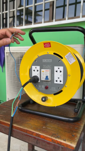 SUNTECH ล้อเก็สายไฟจานเหล็ก (3x2.5sq.mm, 16Amp, 25เมตร, สวิตซ์, เปิด-ปิด, แบบ RCBO, มาตรฐาน 909-2548) รุ่น BC2525