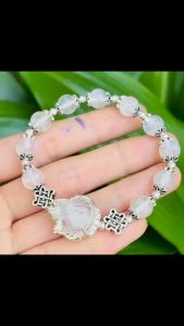 vòng tay nữ hồ ly đá moonstone tự nhiên mix charm bạc cao cấp vòng tay đá phong thuỷ trang sức thiết kế đủ hoá đơn thẻ bảo hành