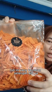 [DELISH SNACKS] Keripik Kentang Balado (Grosir) 250gr 500gr 1 KG / Snack Cemilan Grosiran Kiloan
