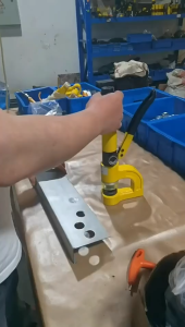 DEKES Portable Manual Hydraulic Hole Puncher Long Throat Depth Drill-Free Punch for Wire Duct & Electrical
