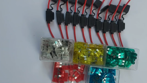 Combo 5 10 hộp cầu chì có nắp đậy chống nước kèm cầu chì chân to từ 10a đến 30a