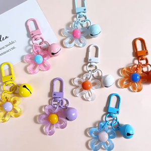 Khoá cài hoa trong suốt kèm chuông nhiều màu sắc làm móc khoá quà tặng handmade | Xiaoxingyarn