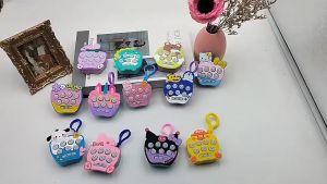 Mainan Asah Otak Anak Karakter Lucu Pop It Games HM048 - LPM