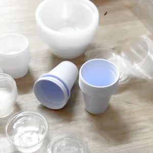 ถ้วยพลาสติก ถ้วยน้ำจิ้มฝาพับ ถ้วยซอสพร้อมฝา ถ้วยชิม แก้วน้ำพลาสติก ถ้วยใส่อาหาร ใช้แล้วทิ้ง ชามอาหาร ถ้วยซอส MK