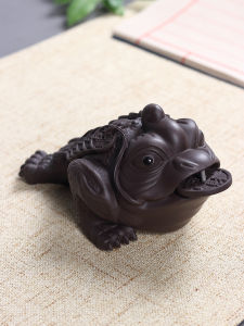 Yixing Purple Clay Tea Pet Wealth Attracting Creative Small Ornament Golden Toad Tea Table Accessories for Home Use