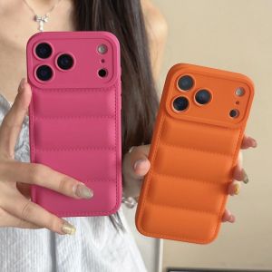 เคสโทรศัพท์ผ้าแจ็คเก็ตกันหนาวสำหรับ iPhone 17 Air 16 E 15 14 Plus 13 12 11 Pro Max ป้องกันแรงกระแทก