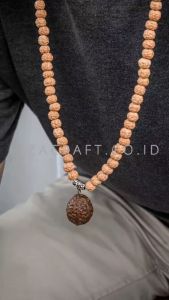 Kalung Liontin Kesehatan Pria & Wanita Biji Buah Jenitri Genitri Rudraksha ASLI Kualitas Super