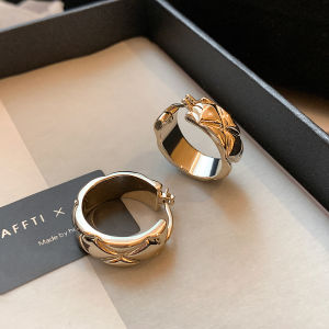 CAFFTI | Elegant Minimalist -style Silver Rhombus Earrings
