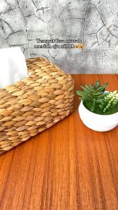 Kotak Tisu Box Tissue Tempat Tisu kerajinan tangan Anyaman enceng gondok 24x14x10 cm