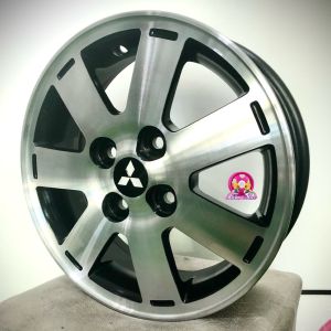 แม็กแท้ MITSUBISHI ขอบ 14 นิ้ว 4.5 ซึ่งรูปแบบ 4รู100 และ Offset 46-56 สำหรับ LANCER E-Car และ MIRAGE ATTRAGE