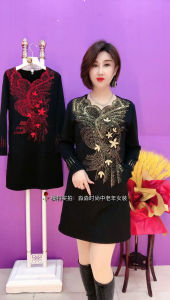 Thickened Fleece Long Sleeve Embroidered Diamond Glue Womens Dress Autumn Winter A-Line Skirt Loose Belly Covering Base Dress