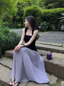 YUEZHONGWEI | Black Square Collar Ice Silk Tank Top