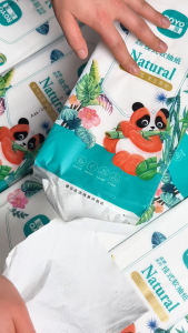 【4 Packs】RoyoPanda 4Ply Hanging Tissue Facial Tissue Soft Deluxe Mas Maraming Bilang Baby Skin 1300 Sheets