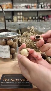 Hạt Macca Úc Nứt Vỏ Ăn Liền 250g – Giàu Dinh Dưỡng Snack Healthy HACCP Vegan Không Chất Bảo Quản - The Nuts Valley