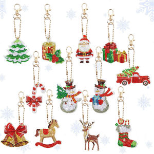 12 DIY Christmas/animal-themed diamond art painting sets with crystal embellishments and embroidered keychain decorations