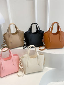 Fashionable Pink Womens Handbag Spring Summer Trendy Market Basket Bag Versatile Crossbody Tote Bag Breathable Polyester Lining