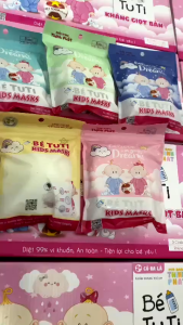 Set 3 Chiếc khẩu trang trẻ em hình Gấu 3D TUTIE kháng khuẩn chống bụi mịn theo tiêu chuẩn nhật bản .