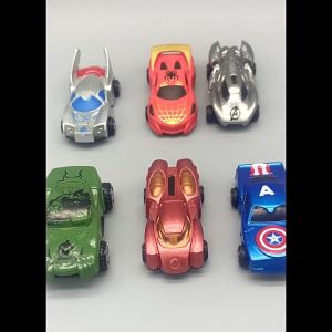6 in 1set Avengers Car mobilization childrens boy pull toy car Birthday cake topper