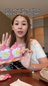 YOU GLOW BABE BEAUTY WHITE SUNSCREEN BRIGHT GLOW with SEABUCKTHORN SPF50 PA+++ 25g