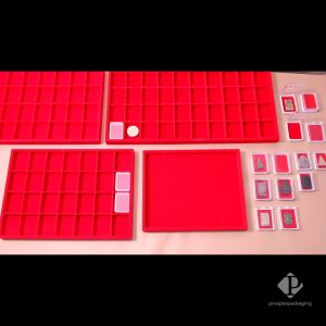 ถาดใส่พระเครื่อง ถาดพระ ถาดกำมะหยี่ ถาดพระกั้นช่อง ถาดใส่พระกำมะหยี่ ถาดพระปูเรียบ กล่องใส่พระ กล่องใส่จิวเวอรี่