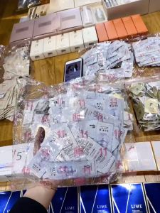 Gói kem Whoo trắng da mờ nám cấp ẩm Gọnginhyang Seol Radiant White Moisture Cream 30 gói