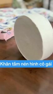 Combo 10 Khăn tắm  nén cô gái 70*140 cm