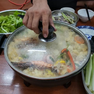 [SIÊU SALE MEGA 3.3] Nồi Lẩu Điện Bennix Đa Năng Bennix BN-05EGP Nhôm Đúc Chống Dính Điều Chỉnh Nhiệt Độ Truyền Nhiệt Tốt Dung Tích 5L