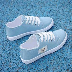Spring Summer 2024 Womens Canvas Sneakers Breathable Flat Bottom Student Shoes Versatile Trendy White Sneakers Casual Fashion