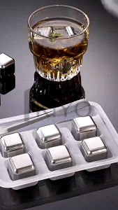 KIYO Es Batu Stainless Reuseable Ice Cube Bentuk Kotak Persegi Ice Cube Food Grade Es Batu Dingin Tahan Lama Aman Untuk Minuman