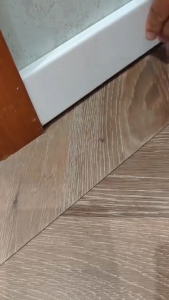 Paku 100 pcs 2sisi Plint Skirting Lantai List Hambalan Rak gantung dinding ambalan wall guards