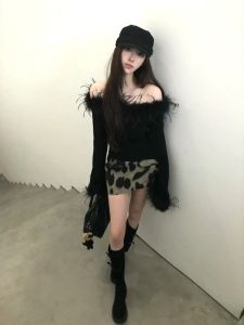 VKSOD | Elegant and Versatile One-Shoulder Top Black Skirt Set