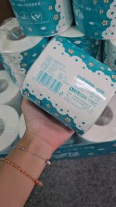 ทิชชู่ม้วน กระดาษทิชชู่ หนา4ชั้น เช็ดหน้าได้ 1หิ้ว10ม้วน เหนียวนุ่ม ไม่เป็นขุย เช็ดหน้าได้ กระดาษชำระ อย่างดี