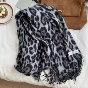 Autumn and Winter Imitation Cashmere Leopard Print Scarf Women Warm and Thick Scarf Retro Leopard Print With Tassel Large Shawl