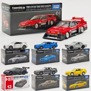 TOMY TOMICA Black Box Flagship Edition Alloy Nissan Skyline 2000GTR สโมสรโมเดลรถสีสันสดใสสำหรับผู้ใหญ่