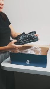 TRAGEN Footwear Carie Black Sandal Platform Wanita Gaya Korea dengan Aksen Metalik - HITAM