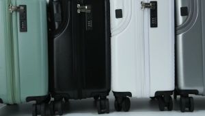 Travelucl กระเป๋าเดินทางขนาด 18 นิ้วพกพาสะดวกอเนกประสงค์ 360 °ล้อสปินเนอร์ที่ใส่ถ้วย USB สามารถจับคู่กับกระเป๋าเดินทางได้