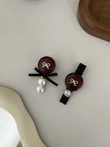 กิ๊บติดผมรูปผีเสื้อประดับมุกแบบดีไซน์ดั้งเดิมสำหรับผู้หญิง กิ๊บติดผมรูปปากเป็ด กิ๊บติดผมแบบหัวเข็มขัด ที่หนีบผมสำหรับผู้หญิง