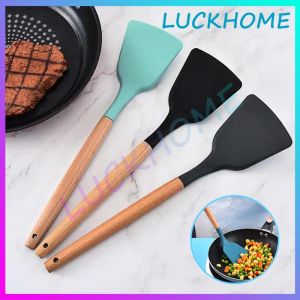 Spatula Masak Silikon Gagang Kayu 32CM Spatula Silikon Tahan Panas Pegangan Kayu Peralatan Memasak